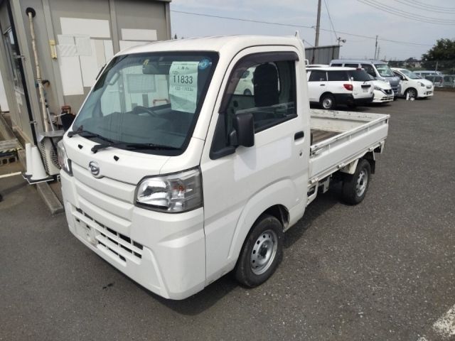 11833 Daihatsu Hijet truck S510P 2017 г. (LUM Tokyo Nyusatsu)